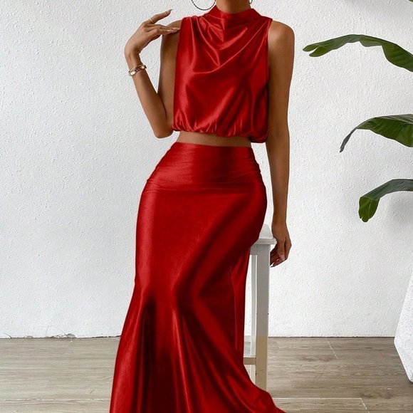 . Tops - Red Preppy Womens Pile Heap Collar Crop Tank Top & Skirt